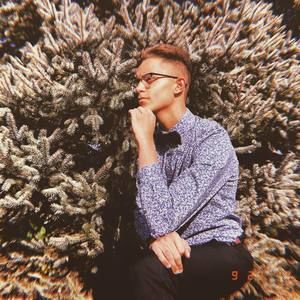 Meet your Posher, Cole